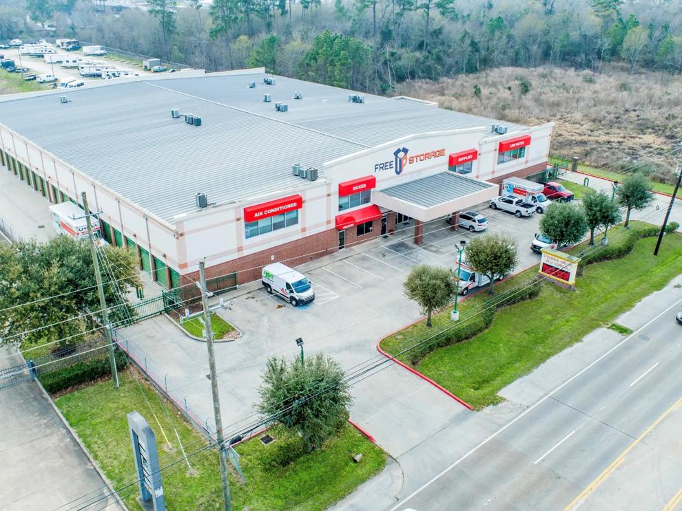 FreeUp Storage Houston Stuebner Airline - Drone Shot FreeUp Storage Houston Stuebner Airline - Drone Shot